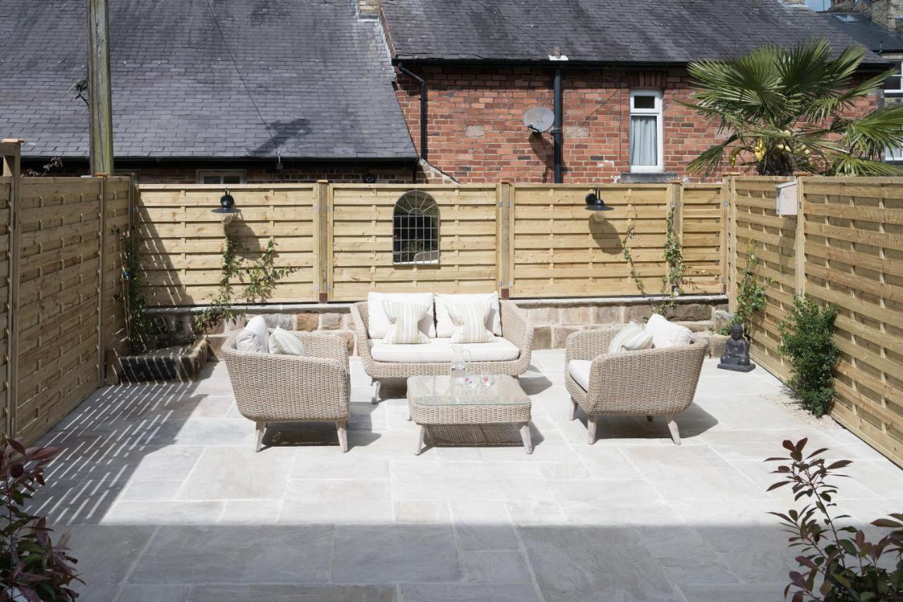 Townhouse By Harrogate Serviced Apartments Eksteriør billede