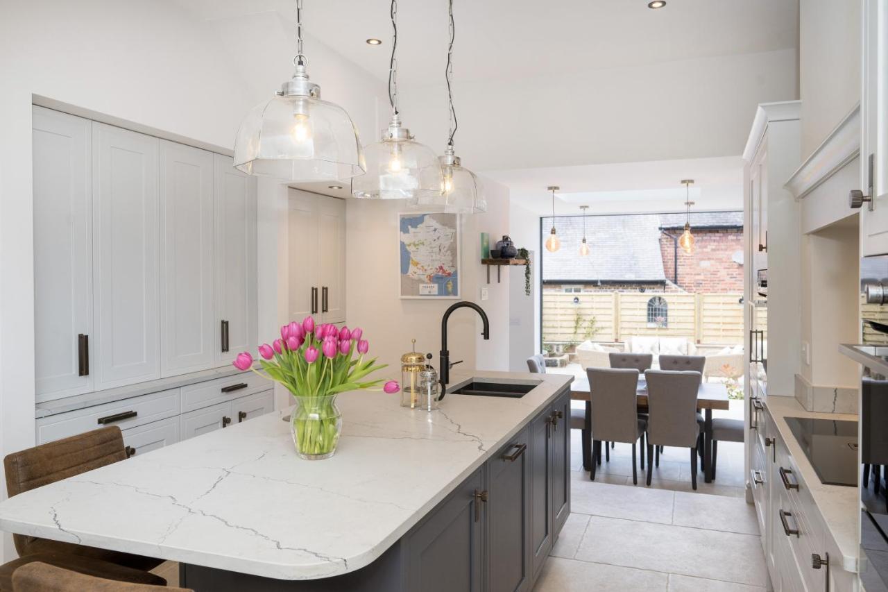 Townhouse By Harrogate Serviced Apartments Eksteriør billede