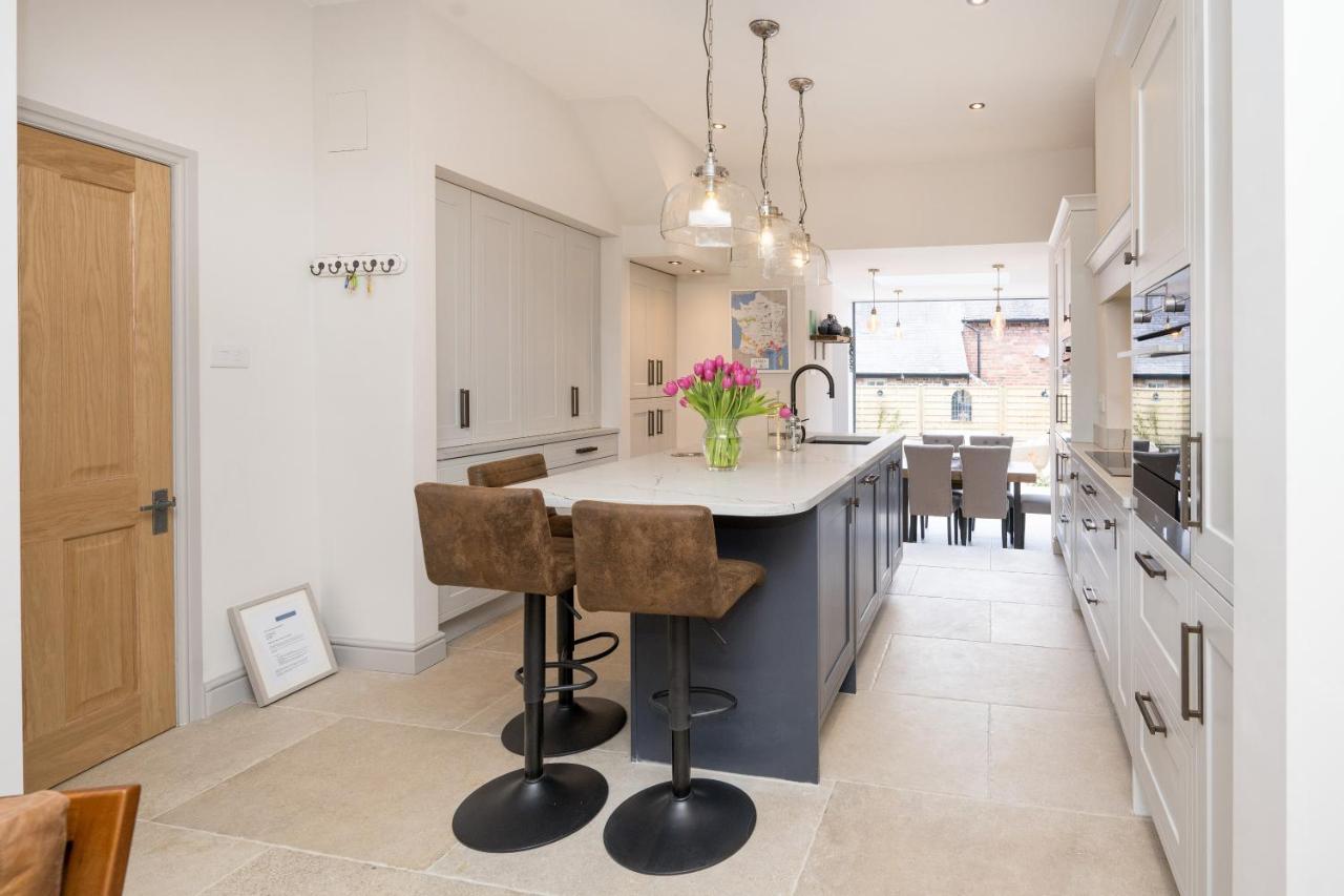 Townhouse By Harrogate Serviced Apartments Eksteriør billede