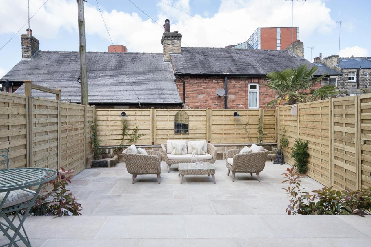 Townhouse By Harrogate Serviced Apartments Eksteriør billede