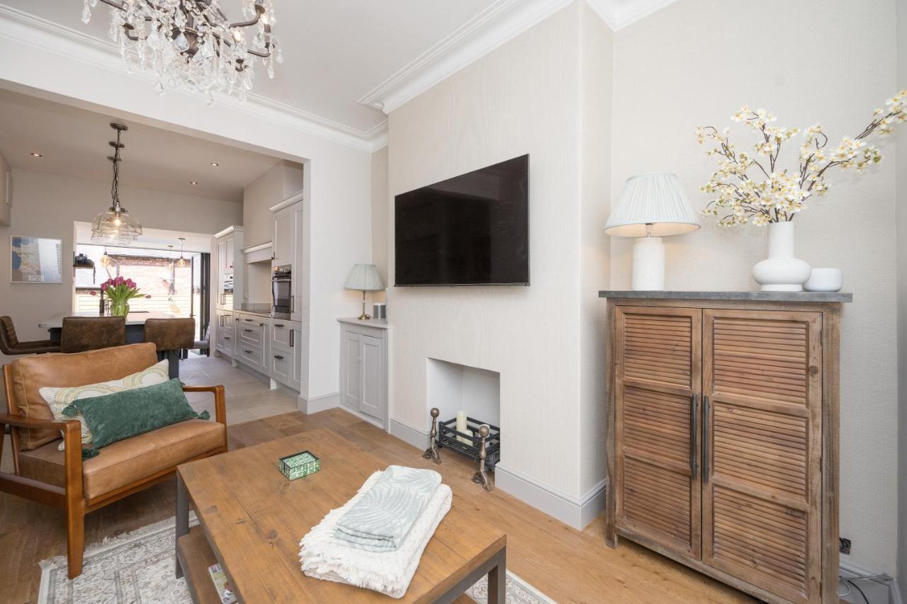 Townhouse By Harrogate Serviced Apartments Eksteriør billede