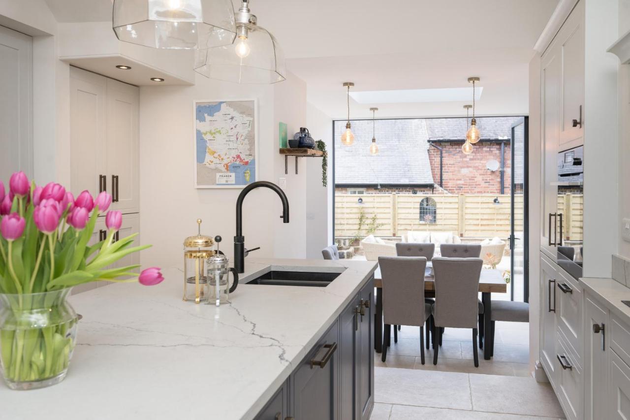 Townhouse By Harrogate Serviced Apartments Eksteriør billede